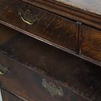 Elegante Vroeg 18e Eeuwse Antieke Engelse Ladekast/ Commode Gemaakt Van Eikenhout Met 5 Lades thumbnail 16