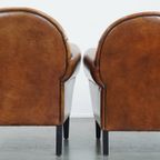 Luxe, Tijdloze Schapenleren Set Bestaande Uit 2 Fauteuils En Een Hocker In Art Deco Stijl thumbnail 19
