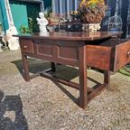 Oude Robuuste Franse Tafel, Sidetable Met 2 Lades Afm. 135X6 thumbnail 4