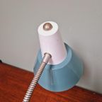 Vintage Bureaulamp Van Blauw En Wit Gelakt Metaal thumbnail 12