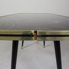 Vintage Salontafel Met Glazen Blad En Schuine Poten, Jaren 50 thumbnail 20