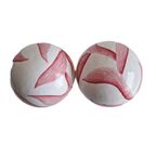 Twee Ronde Ballen Van Gips Ø 10 Cm Met Bladmotief thumbnail 6