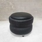 Jaren 60 Vintage Zwarte Poef Voetenbank Schuine Pootjes thumbnail 6