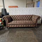 Clinton Chesterfield 3-Zits Bank – Bruin, Soft Leer thumbnail 3