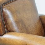 Comfortabele, Karaktervolle Fauteuil/Armchair Gemaakt Van Schapenleer Met Een Leuk Design thumbnail 13