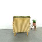 Groen Fluweel Stoffen Fauteuil Met Houten Leuningen thumbnail 4
