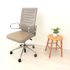 Vitra Ac4 Bureaustoel Design thumbnail 6