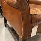 Stoere Industriële Chesterfield Oorfauteuils In Generfd Leder Ralph Lauren Vintage Cognac thumbnail 6