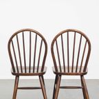 Set Van 2 Vintage Houten Spijlen Windsor Stoelen Uit De Jaren ’70 In Engelse Stijl thumbnail 10