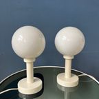 Set (2) Witte Space Age Opaline Glazen Tafellampen thumbnail 9