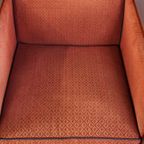 Luxe Art Deco Design Fauteuil Met Rode Stoffen Bekleding En Houten Details thumbnail 7