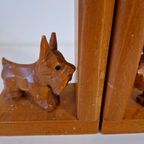 50's 2 Houten Boekensteunen Met Houtsnijwerk Hondjes Terrier thumbnail 5