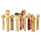 Lot Van 13 Traditionele Vintage Kokeshi Japan Tweede Helft 20E Eeuw thumbnail 16