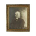 Grote Oude Foto Portret Oude Man Gouden Lijst Hars Brugge 1921 thumbnail 8