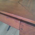 Robuuste Houten Eettafel Met Karakter thumbnail 2