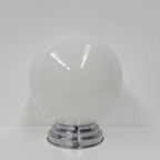 Art Deco Plafondlamp Met Grote Witte Glazen Bol thumbnail 4