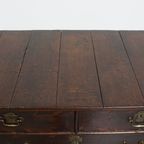 Engelse Antieke En Elegante Vroege Georgian Eikenhouten Ladekast Met Uniek Inlegwerk thumbnail 6