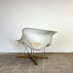 Vitra La Chaise Fauteuil Iconisch Design Van Charles & Ray Eames thumbnail 4