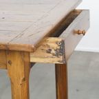 Prachtige Antieke Franse Boeren Eettafel Van Eikenhout Met 2 Lades En Originele Details thumbnail 15