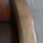 Unieke En Tijdloze, Exclusieve Rundleren Delta Chesterfield Aviator Fauteuil Met Een Mooie Kleure thumbnail 8