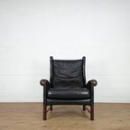 Black Leather Italian Lounge Chair With Rosewood Legs thumbnail 8