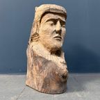 Groot Formaat Uit Houten Stam Gesneden Hoofd Of Gezicht thumbnail 12