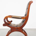 Karaktervolle Groene Vintage Rundleren Engelse Chesterfield Fauteuil Met Een Sierlijke Vormgeving thumbnail 10