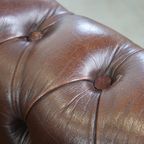 Klassieke En Charmante, Correct Afgewerkte Rundleren Engelse Chesterfield Armchair thumbnail 10