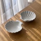 Set Of 2 Vintage Clamshell Dishes thumbnail 3