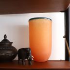 Vintage Vaas Oranje Glas Met Petrol Rand, Bijenkorf Jaren '80 thumbnail 4