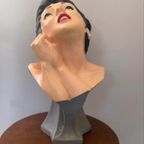 Groot Borstbeeld - Jaren ‘70 Vrouw thumbnail 11