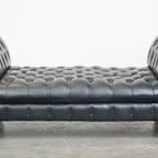 Groot, Sierlijk Zwart Chesterfield Daybed Gemaakt Van Rundleer thumbnail 10