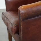 Statige, Charmante Schapenleren Clubfauteuil, Correcte Afwerking Met Siernagels thumbnail 14