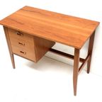 Vintage Bureau Met 3 Lades Gemaakt In De Jaren ’60 thumbnail 4