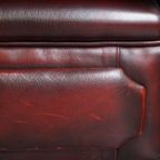 Klassieke En Luxe Rode Rundleren Chesterfield Clubfauteuil In Engelse Stijl Met Siernagels thumbnail 15