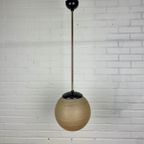 Bolvormige Vintage Hanglamp Met Bruin Opaal Glas thumbnail 3