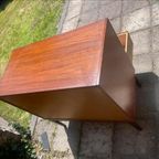 Vintage Ladenkast Op Teakhouten Onderstel thumbnail 3