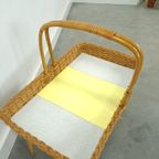 Vintage Rotan Dienblad Op Poten Met Geel Formica thumbnail 8