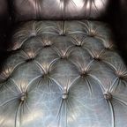 Blauwe Chesterfield Barrelback Fauteuil thumbnail 6