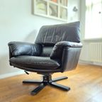 Leolux Cece Fauteuil Op Steren Voet. Zwart Leer thumbnail 5