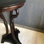 Hollywood Regency Bijzettafel Met Zwaanvormige Poten thumbnail 6