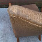 Mid-Century Fauteuil Met De Orginele Wollen Stoffering En Eikenhouten Accenten. thumbnail 3