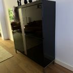 Zwart Glans Kabinet Kast Met Chroom Strip Met 4 Vakken En Deurtjes thumbnail 7