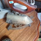 Antieke Ossentong Strijkijzer Messing thumbnail 3