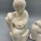 Vintage Boekensteunen Jongen Meisje Wit Keramiek thumbnail 6