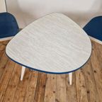 Vintage Stoelen Met Tafeltje. thumbnail 9