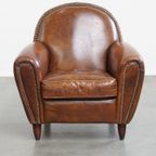 Karaktervolle En Tijdloze Rundleren Design Fauteuil/ Armchair Met Mooie Ronde Vormen En Siernagel thumbnail 10