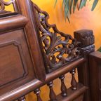 Chinese Mid Century Kast Van Rozen Hout Met Spiegel thumbnail 13