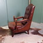 Bijzonder Stoere Vintage Bibliotheekfauteuil Met Studs thumbnail 3