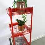 Rood Metalen Winkelvitrine Winkelrek Met Manden Vintage thumbnail 7